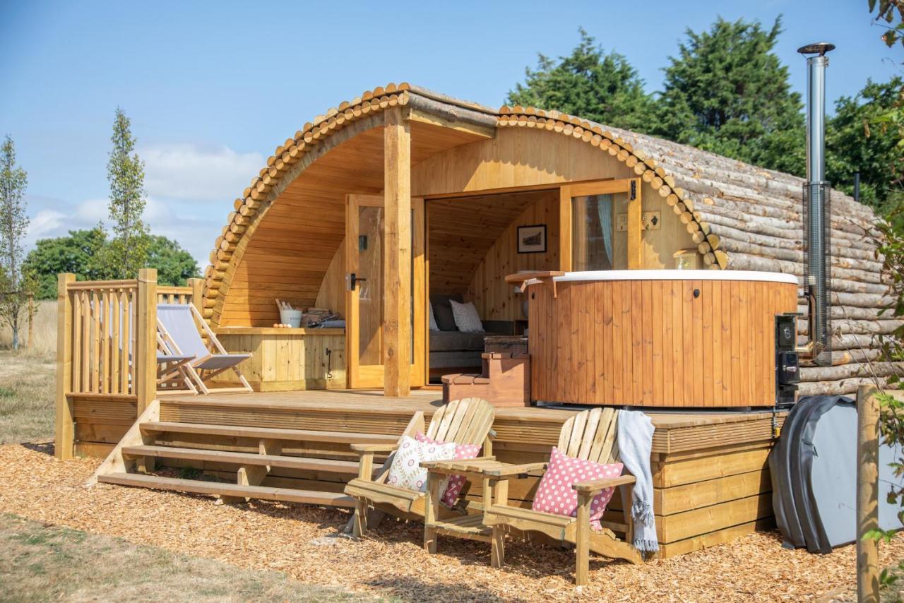 Barnhorn Glamping Vila Hooe Exterior foto