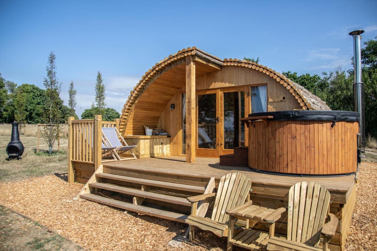 Barnhorn Glamping Vila Hooe Exterior foto